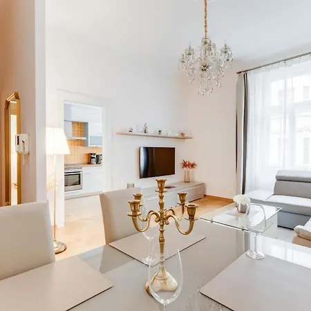 Old Town Royal Two Bedroom * Praha