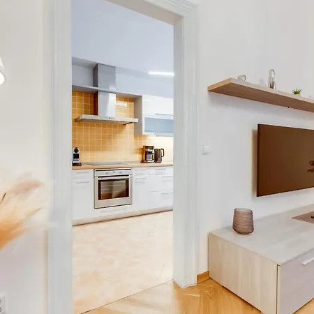 Old Town Royal Two Bedroom * Praha