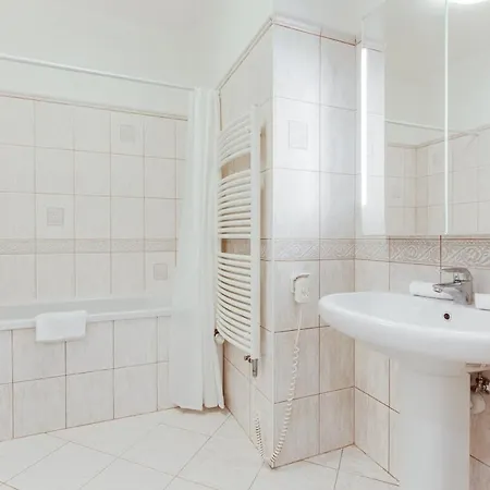 Old Town Royal Two Bedroom Πράγα